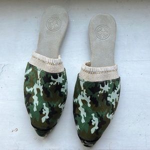 Camo mules
